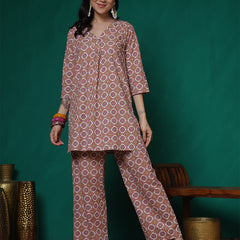 Women Green Cotton Flex Printed Top with Trouser Co-ord Set