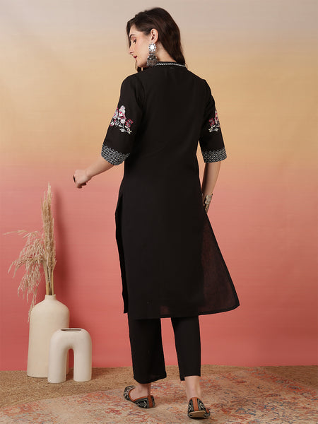 Women Solid Embroidery Kurta with Pant