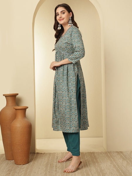 Women Green Viscose Rayon Anarkali Kurta with Trouser