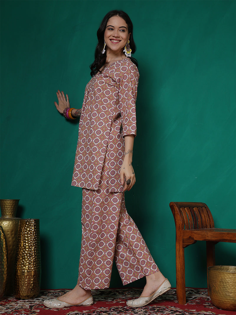Women Green Cotton Flex Printed Top with Trouser Co-ord Set