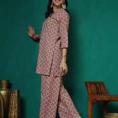 Women Green Cotton Flex Printed Top with Trouser Co-ord Set