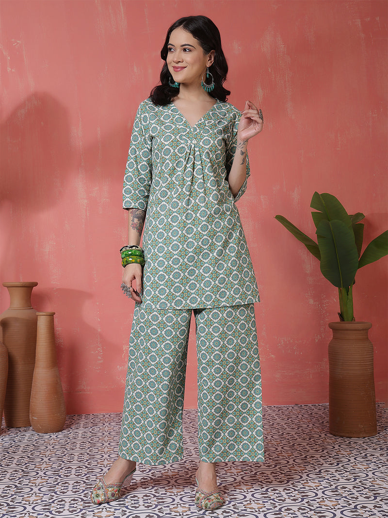 Women Green Cotton Flex Printed Top with Trouser Co-ord Set
