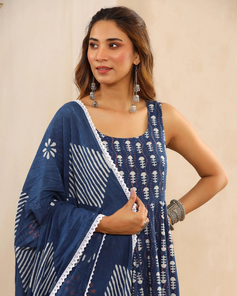Women Indigo Blue Printed Anarkali Kurta with trousers & Dupatta