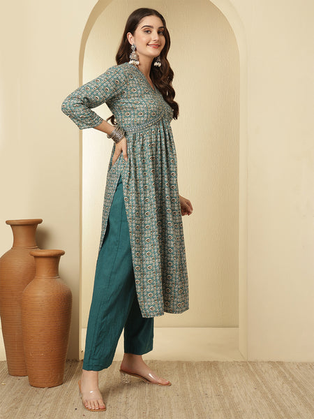 Women Green Viscose Rayon Anarkali Kurta with Trouser