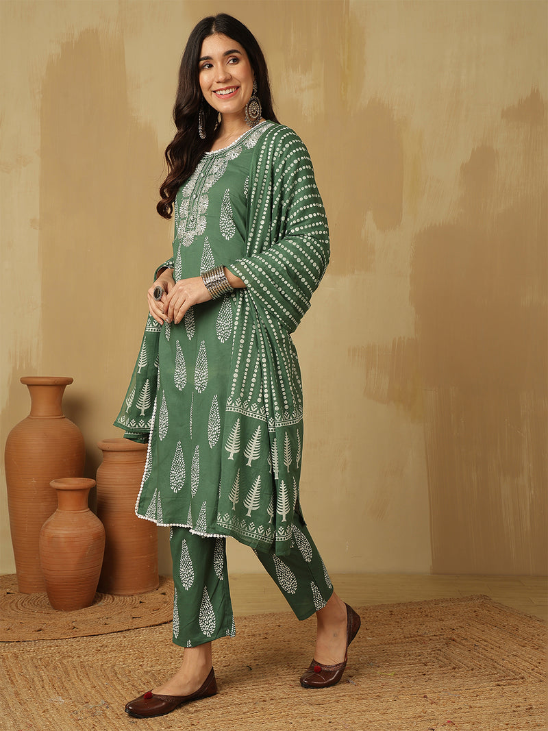 Women Green Regular Wear Kurta With Trouser & Dupatta