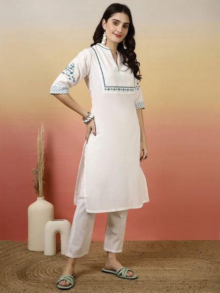 Women Solid Embroidery Kurta with Pant