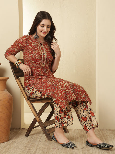 Women Viscose Rayon Straight Maroon Kurta with Trouser