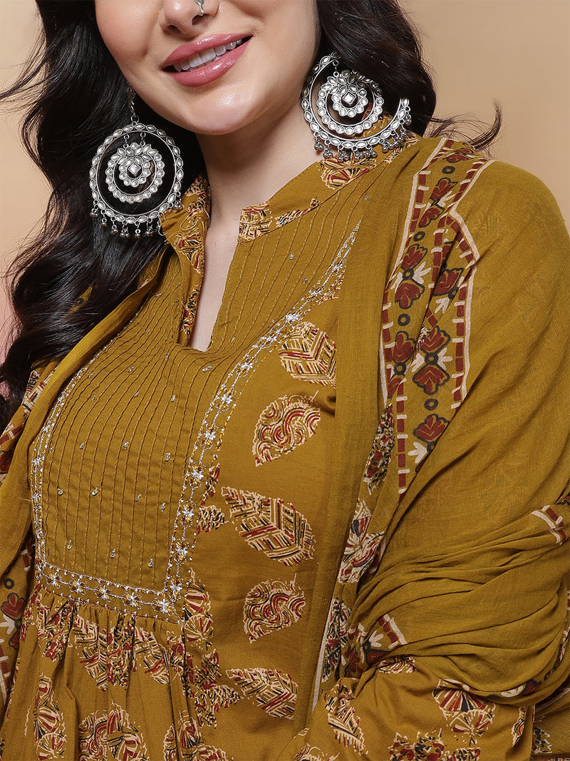 Women Green Floral Printed Hand Work Anarkali Kurta with Trouser & Dupatta