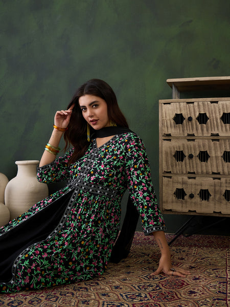 Women Black & Green Floral Printed Ethnic Dress With Dupatta