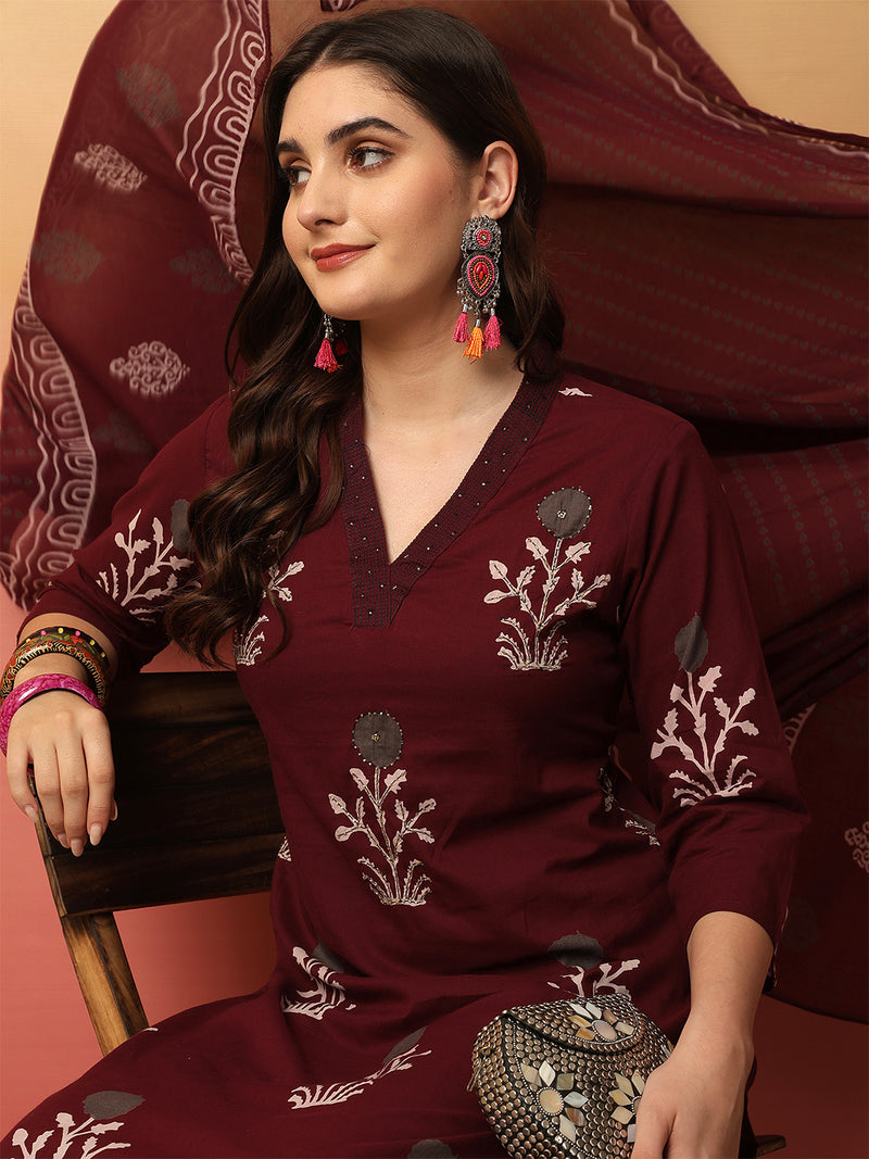 Women Maroon Cotton Printed V-neck Kurta with trouser & Dupatta