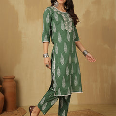 Women Green Regular Wear Kurta With Trouser & Dupatta